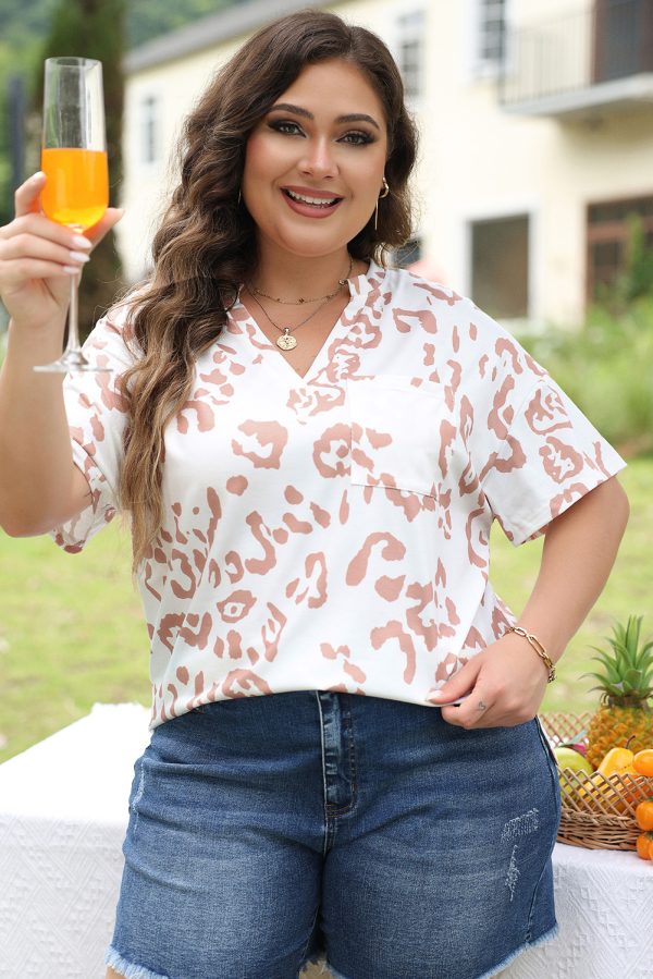 White Plus Size Leopard Print V Neck Short Sleeve Top - Image 3