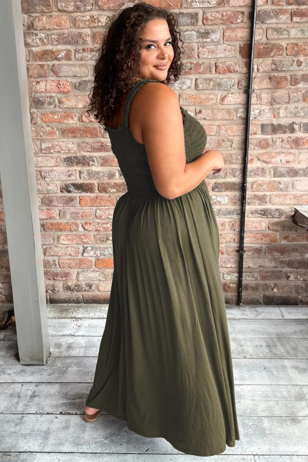 Jungle Green Shirred Bust Sleeveless Plus Size Maxi Dress - Image 2