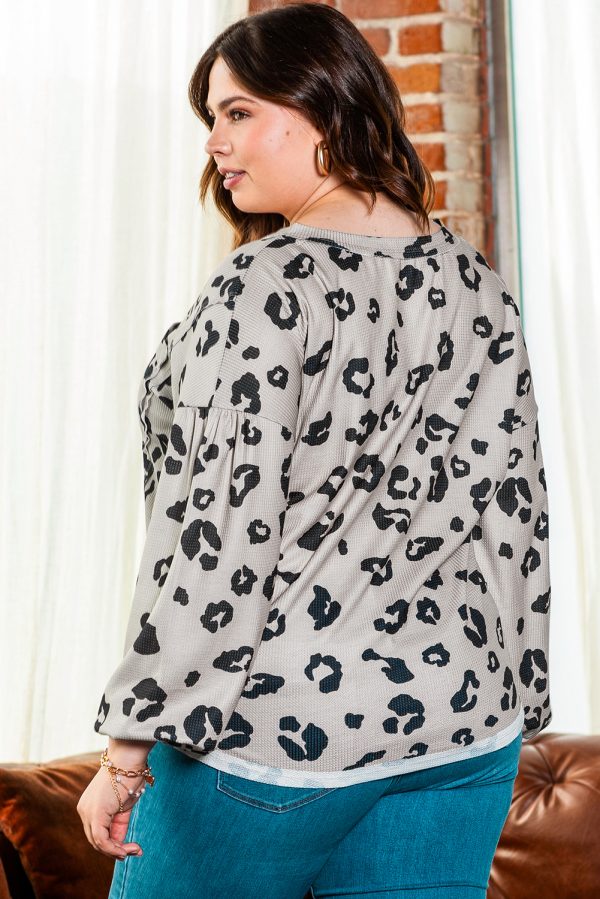 Gray Printed Leopard Balloon Sleeve Thermal Knit Plus Size Top - Image 2