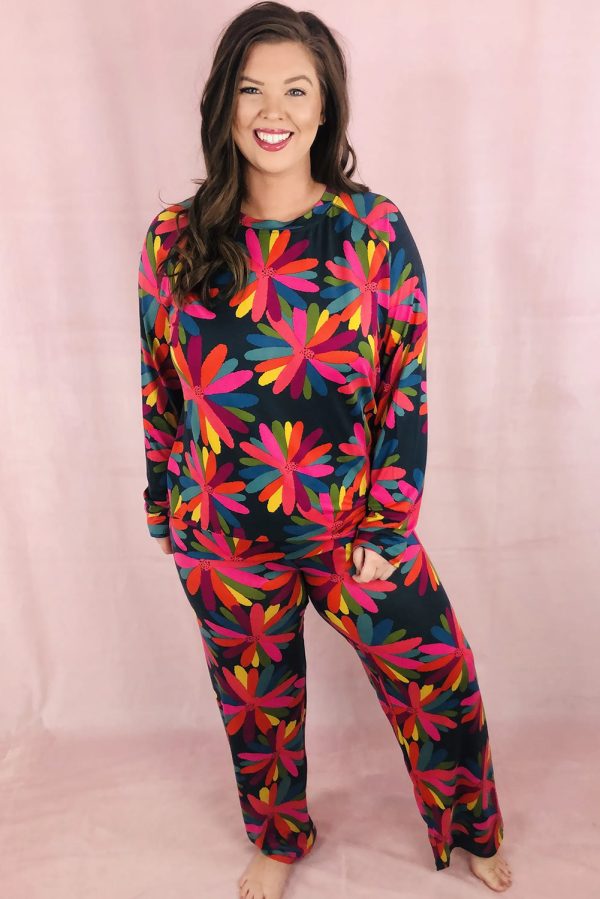 Green Plus Size Printed Long Sleeve and Pants Lounge Set - Image 5