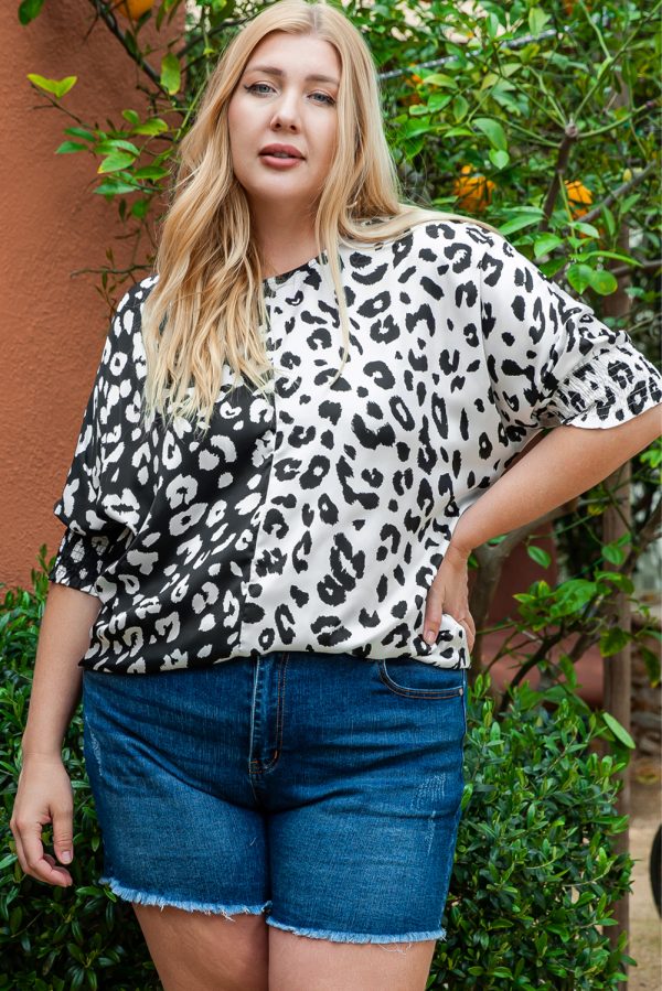 Black Plus Size Contrast Leopard Half Sleeve Blouse - Image 3