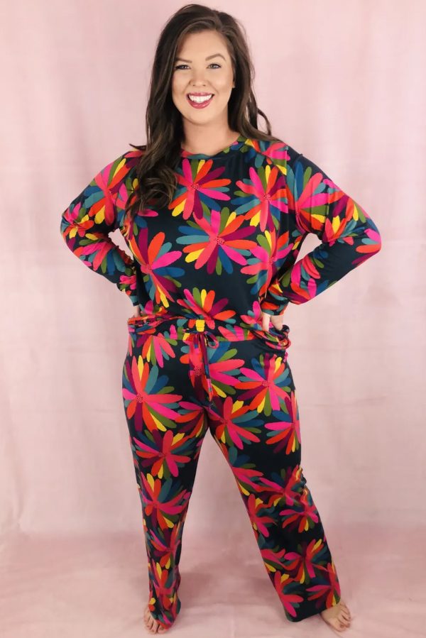 Green Plus Size Printed Long Sleeve and Pants Lounge Set - Image 6