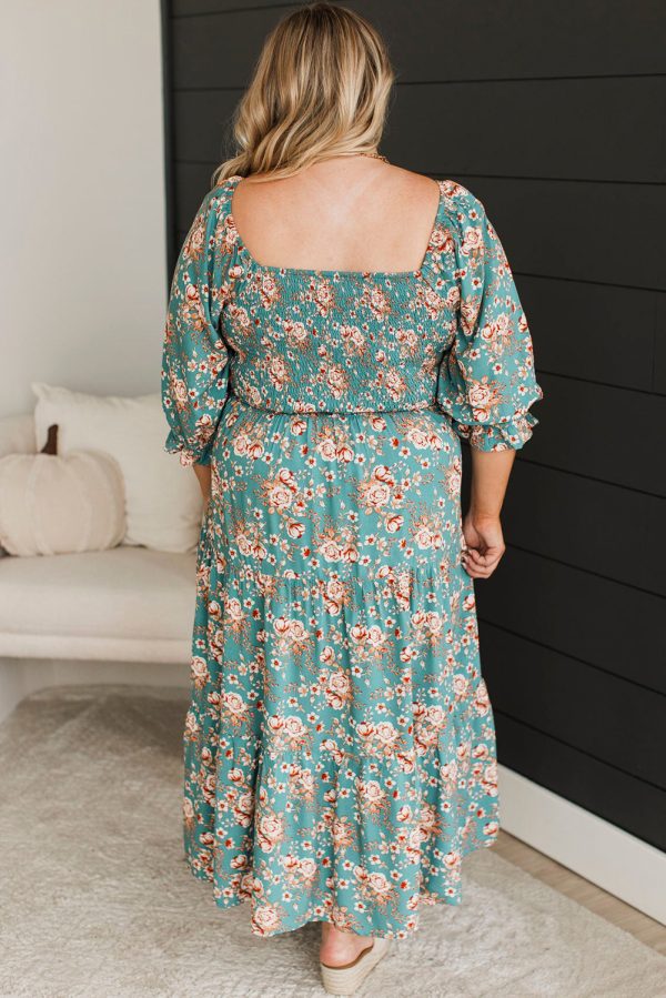 Green Plus Size Floral Print Square Neck Smocked Maxi Dress - Image 2