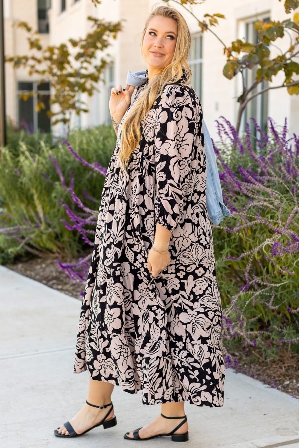 Black Plus Size Floral Printed Puff Sleeve Collared Maxi Dress - Image 3