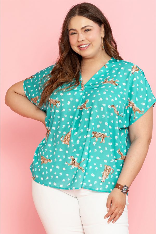 Green Cheetah Print V Neck Short Sleeve Plus Top - Image 3