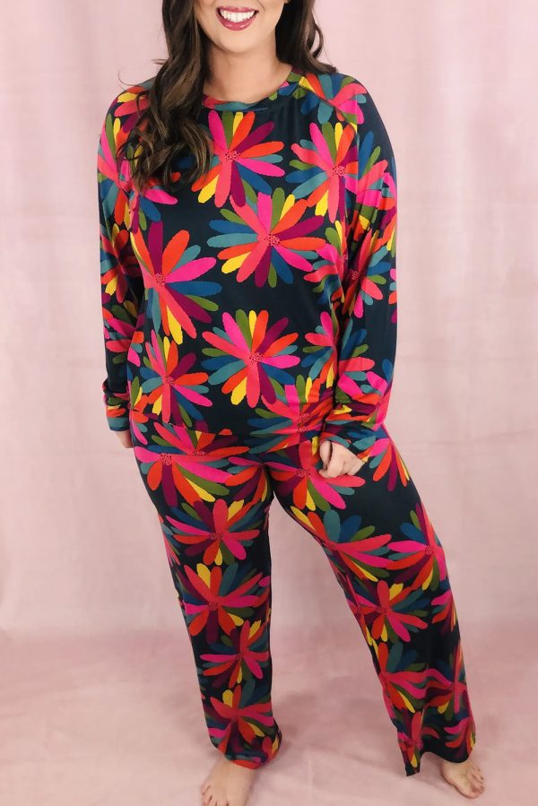 Green Plus Size Printed Long Sleeve and Pants Lounge Set - Image 4