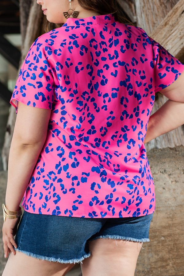 Rose Contrast Leopard Print Plus Size V Neck Blouse - Image 2