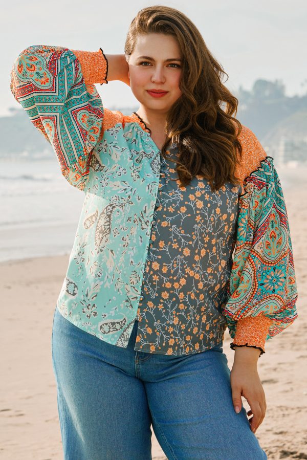 Green Floral Patchwork Lantern Sleeve Buttoned V Neck Plus Size Blouse - Image 2