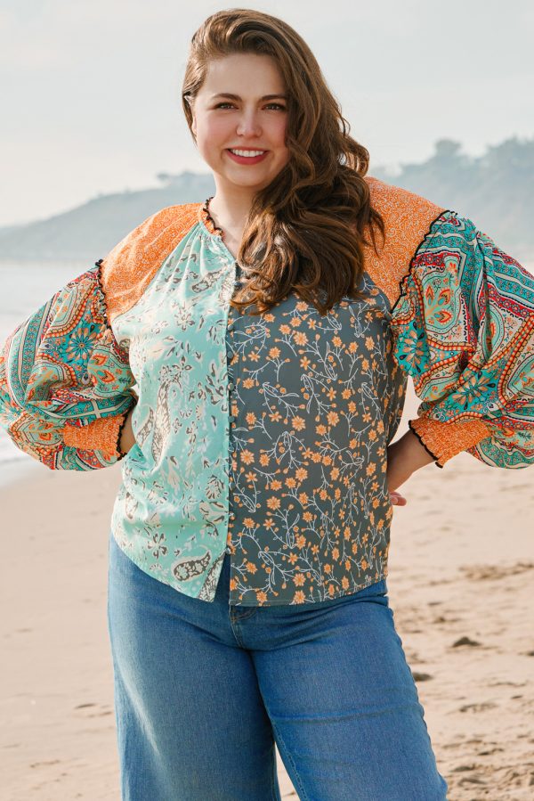 Green Floral Patchwork Lantern Sleeve Buttoned V Neck Plus Size Blouse - Image 6